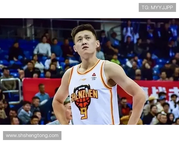 周鹏:从篮球场上的拼搏者到生活中的励志榜样之路